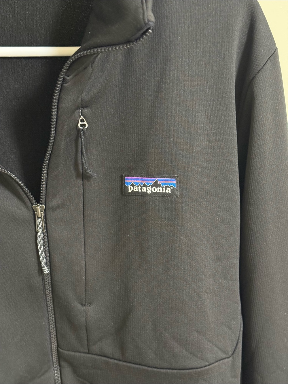Patagonia R1 Thermal Jacket - Picture 4 of 4